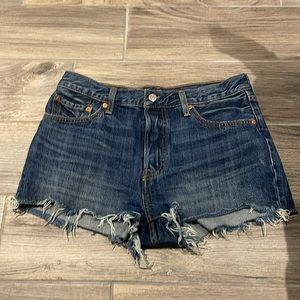 Levi 501 Jean Cut Off Shorts